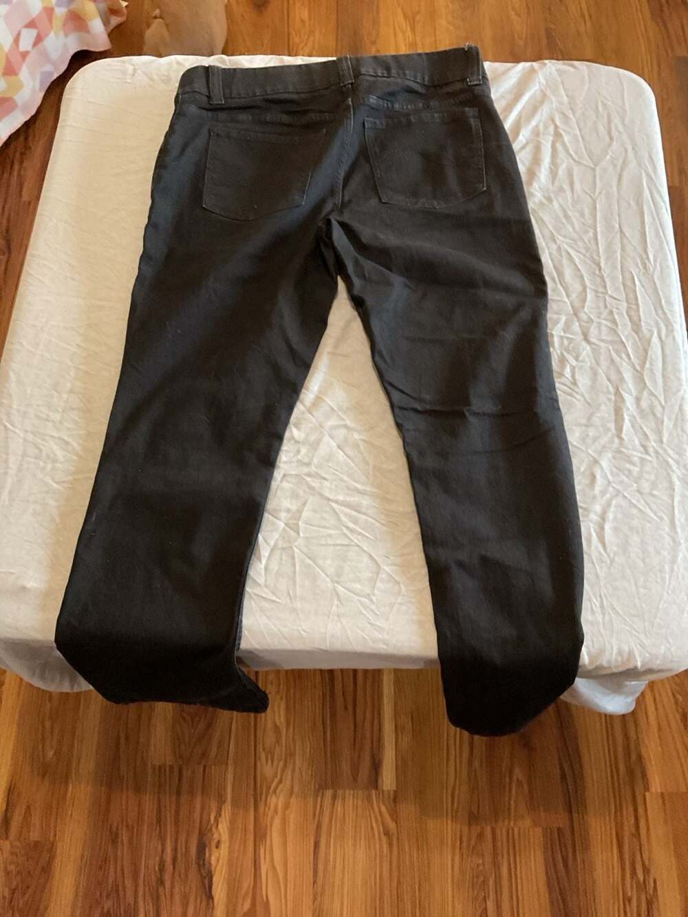Lee Riders Women's 14M Black Pull-On Straight Leg Comfort Waist Jeans - Picture 4 of 4